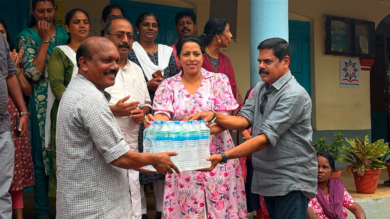 WMF Global President Dr Annie Libu distributing relief materials to flood-affected families in Thiruvalla